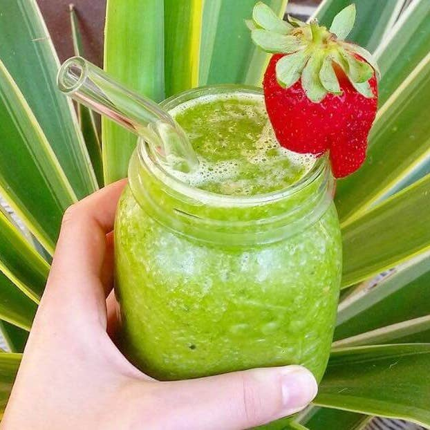 Curved Smoothie Glass Straw