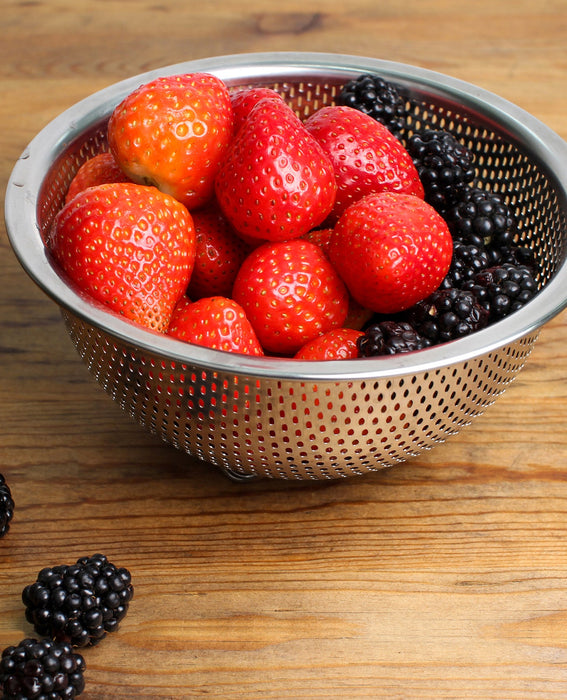 Berry Colander - angle