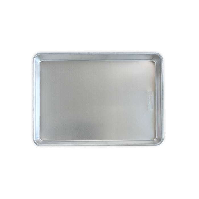 Overhead view of the empty Naturals Big Batch Pan