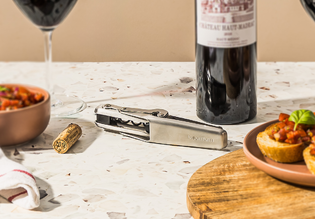 Winopen cork eject - lifestyle